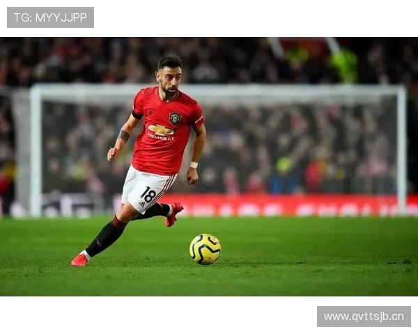 曼联战术体系缺乏稳定性问题逐步显现，球队状态与赛季走势受到影响